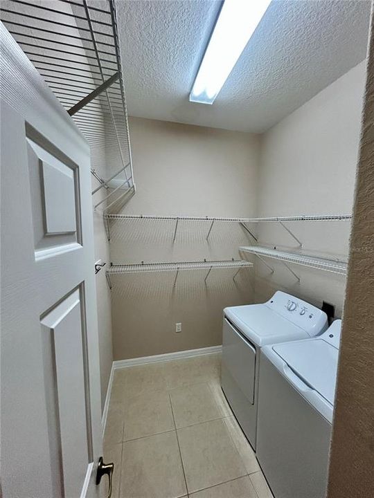 For Sale: $439,500 (3 beds, 2 baths, 1891 Square Feet)