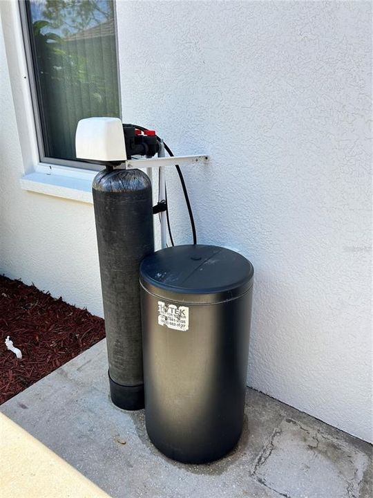 For Sale: $439,500 (3 beds, 2 baths, 1891 Square Feet)