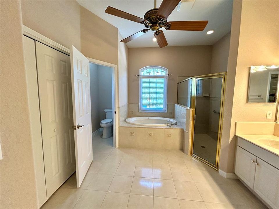 For Sale: $439,500 (3 beds, 2 baths, 1891 Square Feet)