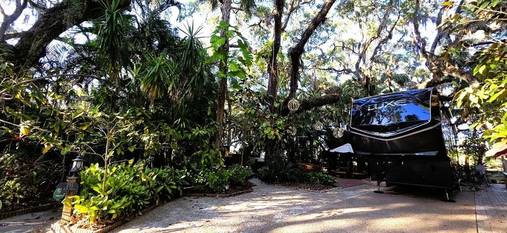 For Sale: $289,000 (0.09 acres)