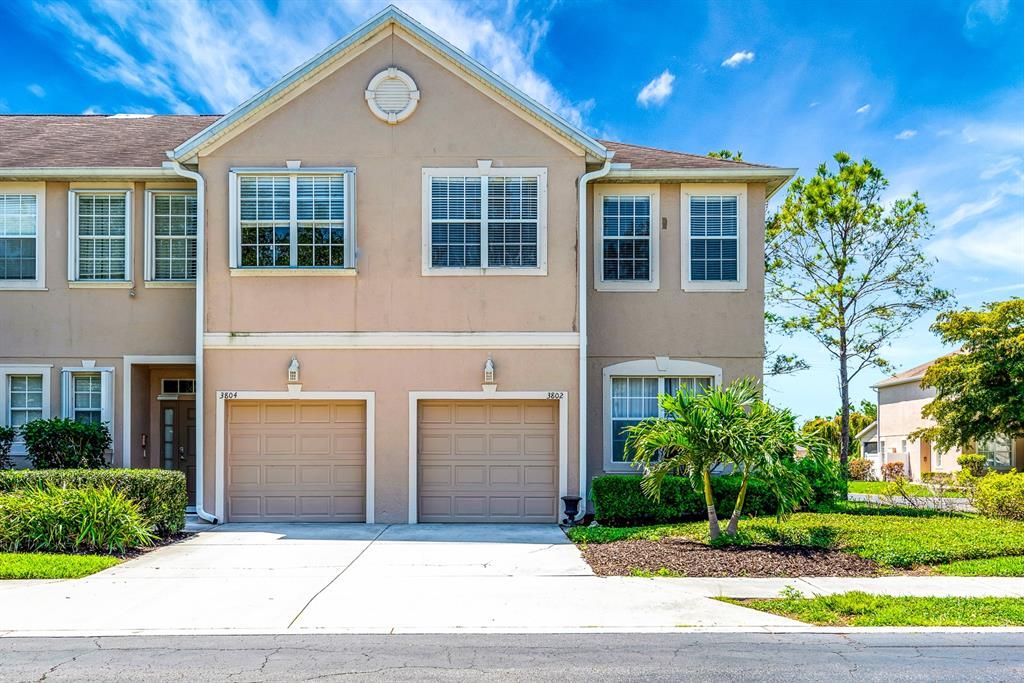 Recientemente alquilado: $2,990 (3 camas, 2 baños, 1665 Pies cuadrados)