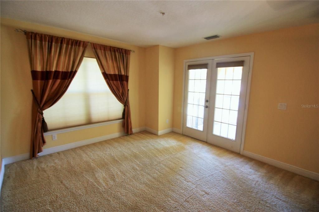 For Rent: $2,695 (3 beds, 2 baths, 1855 Square Feet)