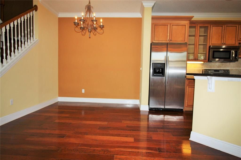 For Rent: $2,695 (3 beds, 2 baths, 1855 Square Feet)