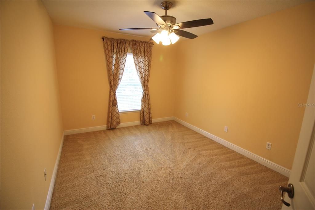 For Rent: $2,695 (3 beds, 2 baths, 1855 Square Feet)