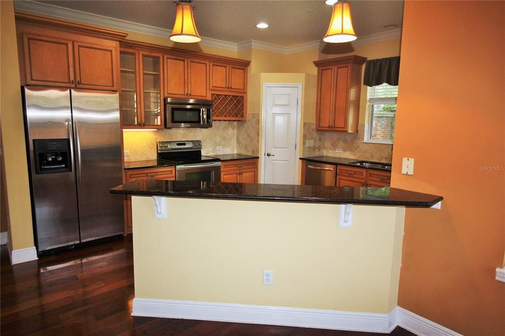 For Rent: $2,695 (3 beds, 2 baths, 1855 Square Feet)
