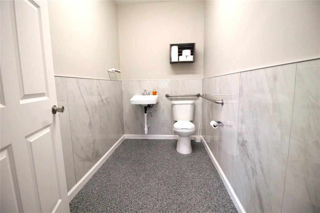 На продажу: $70,800 (0 спален, 0 ванн, 132 Квадратных фут)