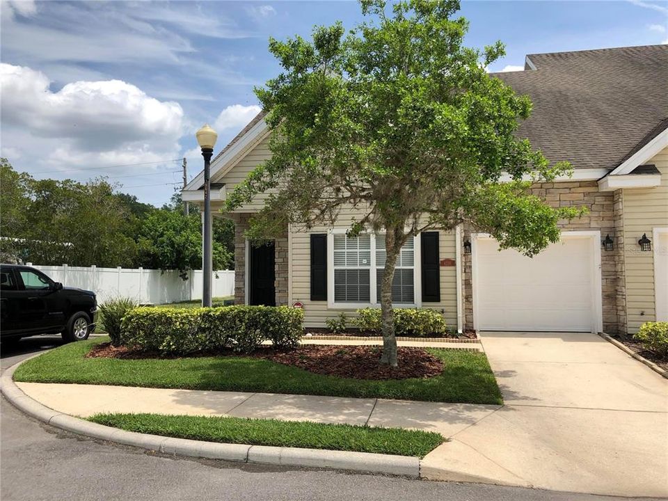 Недавно арендовано: $1,800 (2 спален, 2 ванн, 1305 Квадратных фут)