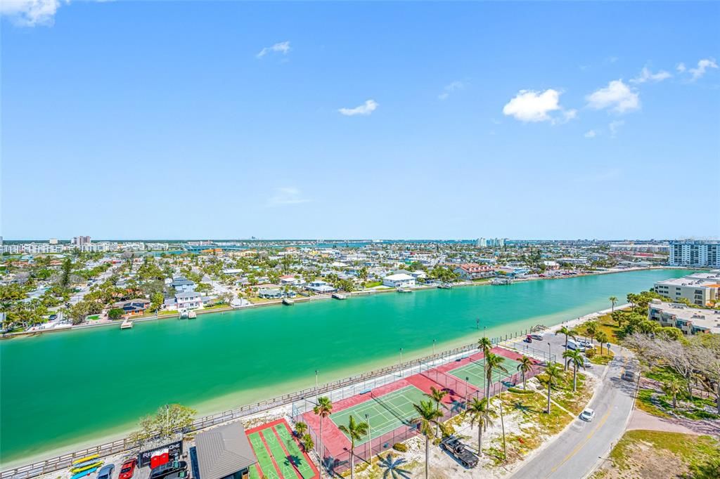 En Venta: $1,295,000 (2 camas, 2 baños, 1510 Pies cuadrados)