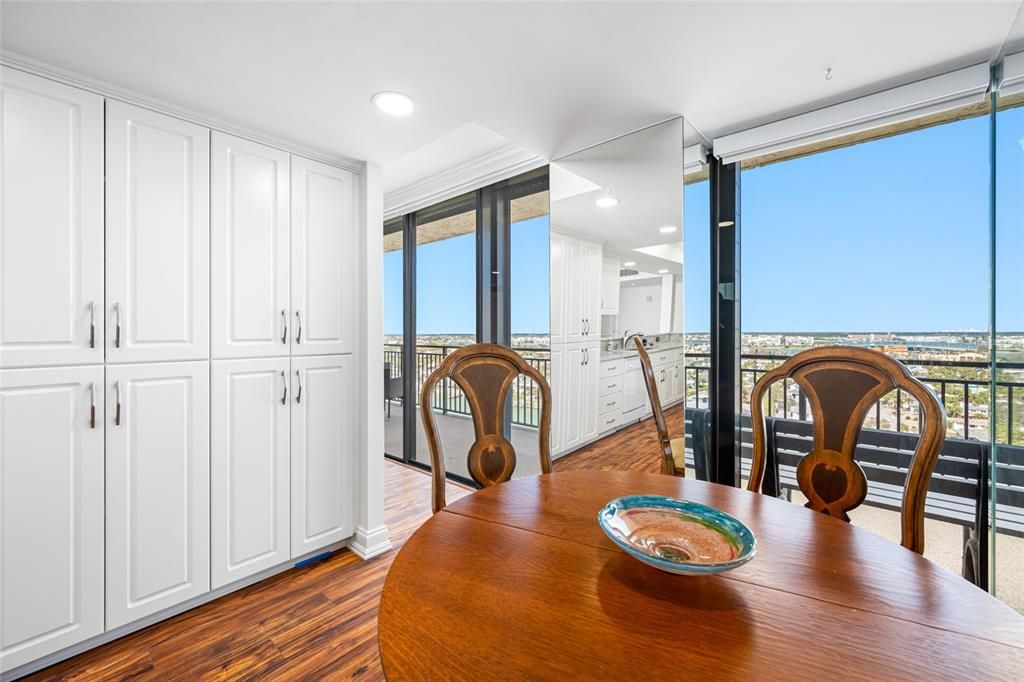 En Venta: $1,295,000 (2 camas, 2 baños, 1510 Pies cuadrados)