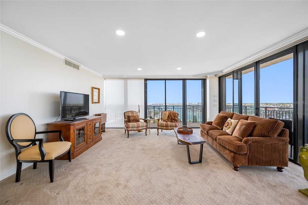 En Venta: $1,295,000 (2 camas, 2 baños, 1510 Pies cuadrados)