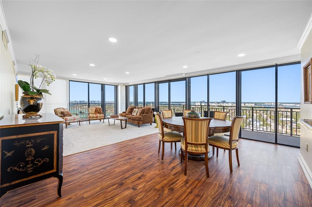 En Venta: $1,295,000 (2 camas, 2 baños, 1510 Pies cuadrados)