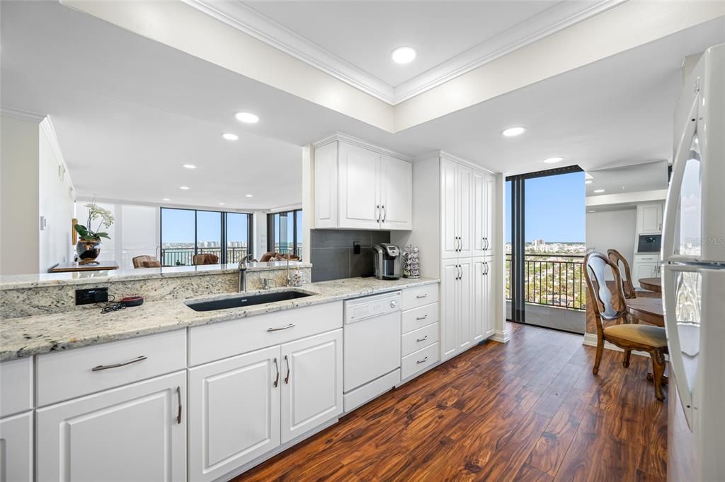 En Venta: $1,295,000 (2 camas, 2 baños, 1510 Pies cuadrados)