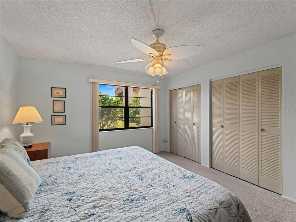 For Sale: $124,900 (1 beds, 1 baths, 780 Square Feet)