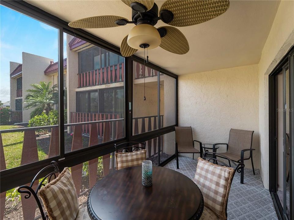 For Sale: $124,900 (1 beds, 1 baths, 780 Square Feet)