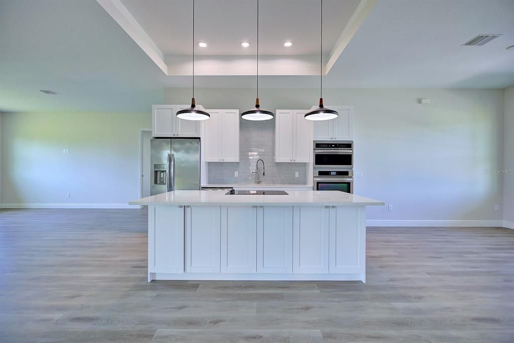 待售: $438,000 (3 贝兹, 2 浴室, 2221 平方英尺)