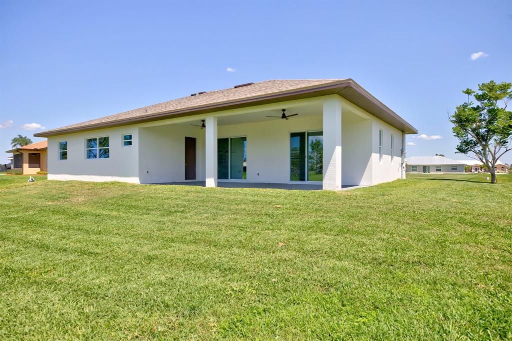 待售: $438,000 (3 贝兹, 2 浴室, 2221 平方英尺)