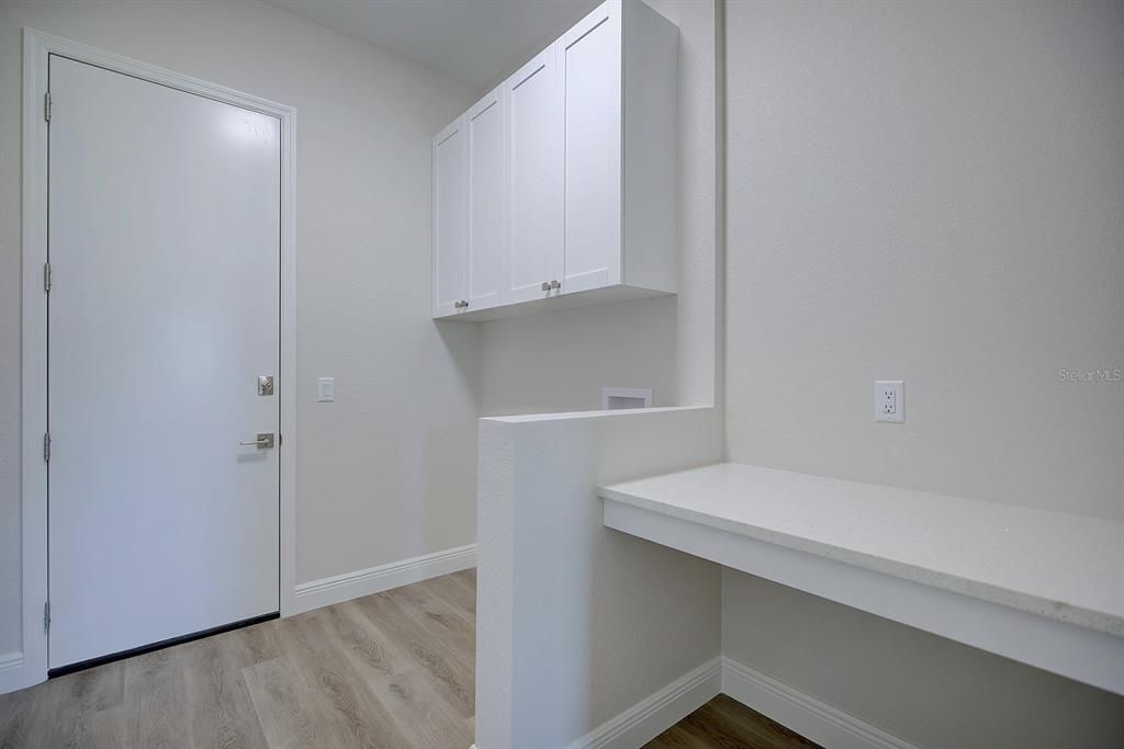 待售: $438,000 (3 贝兹, 2 浴室, 2221 平方英尺)