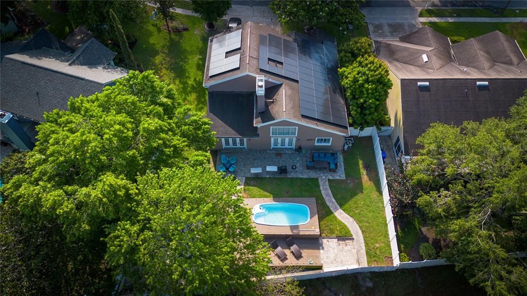 最近售出: $640,000 (4 贝兹, 2 浴室, 2736 平方英尺)