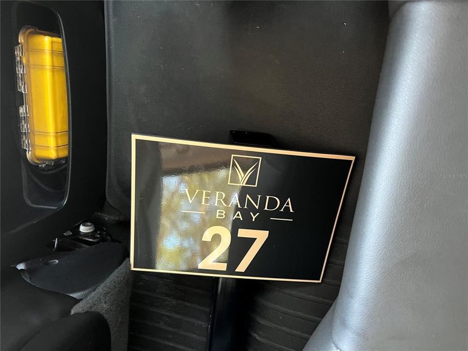 На продажу: $425,000 (0.15 acres)