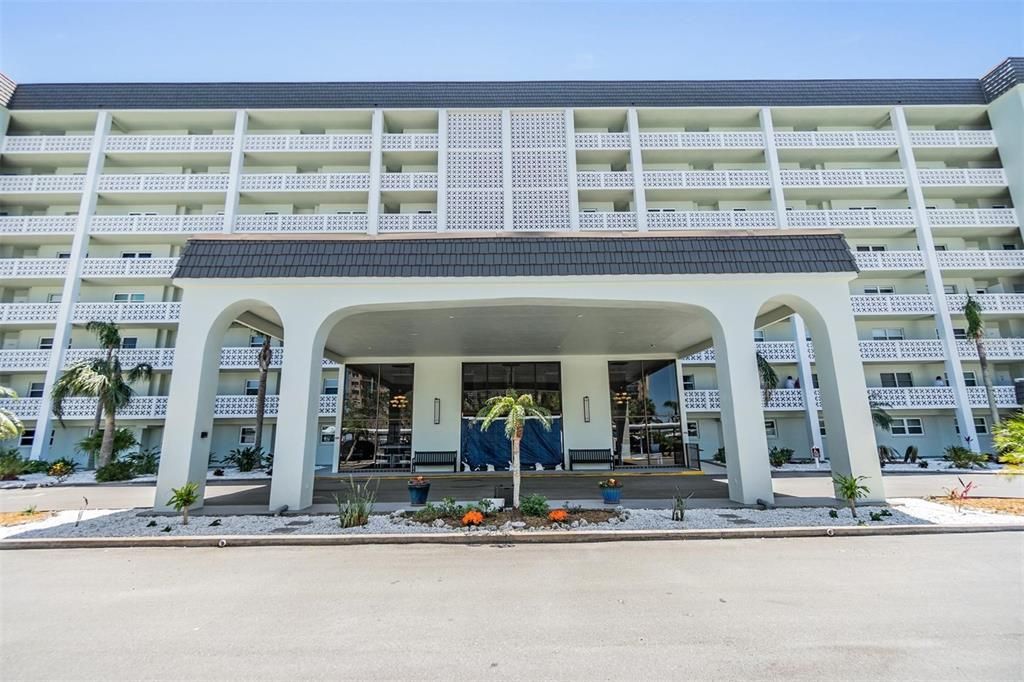 En Venta: $269,900 (2 camas, 2 baños, 975 Pies cuadrados)