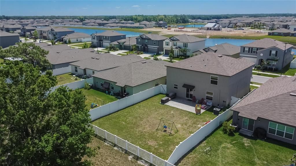 For Sale: $449,900 (4 beds, 2 baths, 2635 Square Feet)