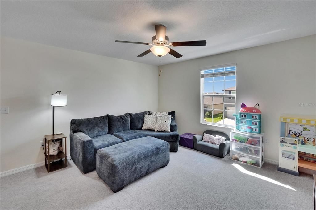 For Sale: $449,900 (4 beds, 2 baths, 2635 Square Feet)