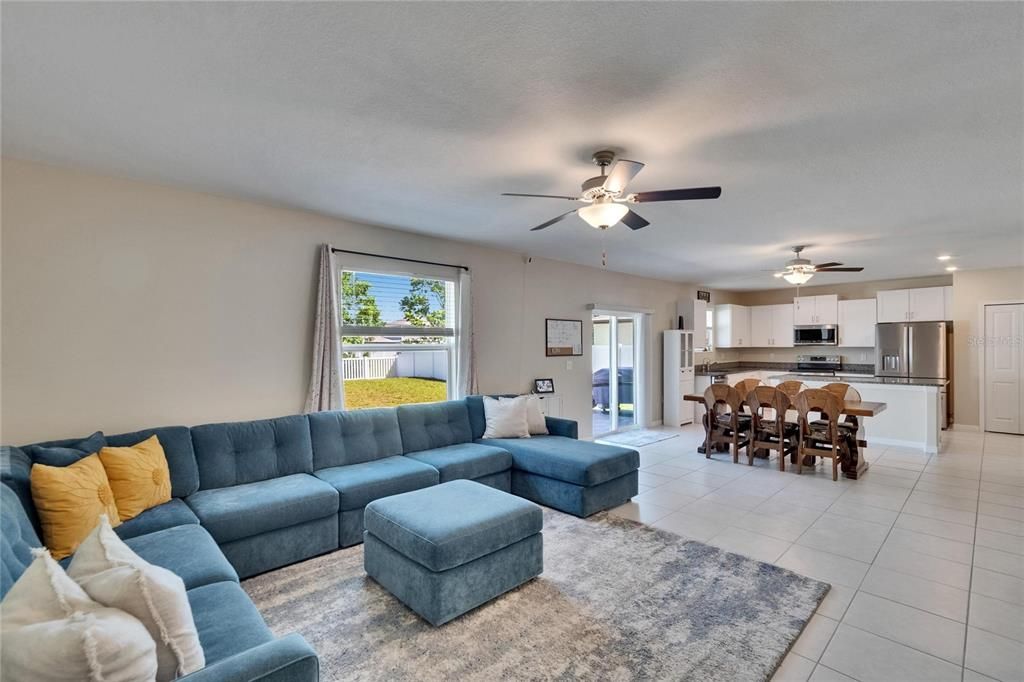 For Sale: $449,900 (4 beds, 2 baths, 2635 Square Feet)