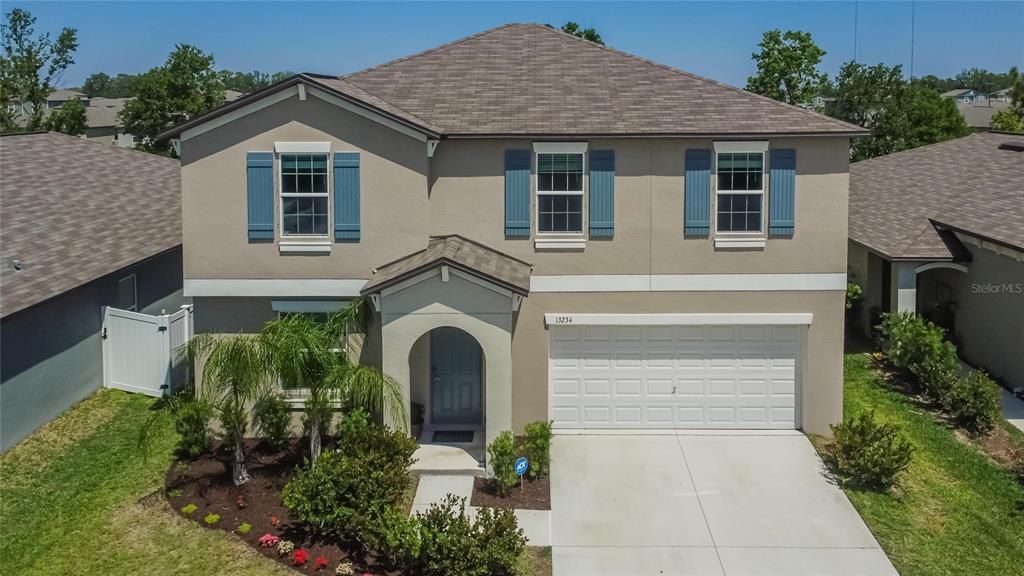 For Sale: $449,900 (4 beds, 2 baths, 2635 Square Feet)