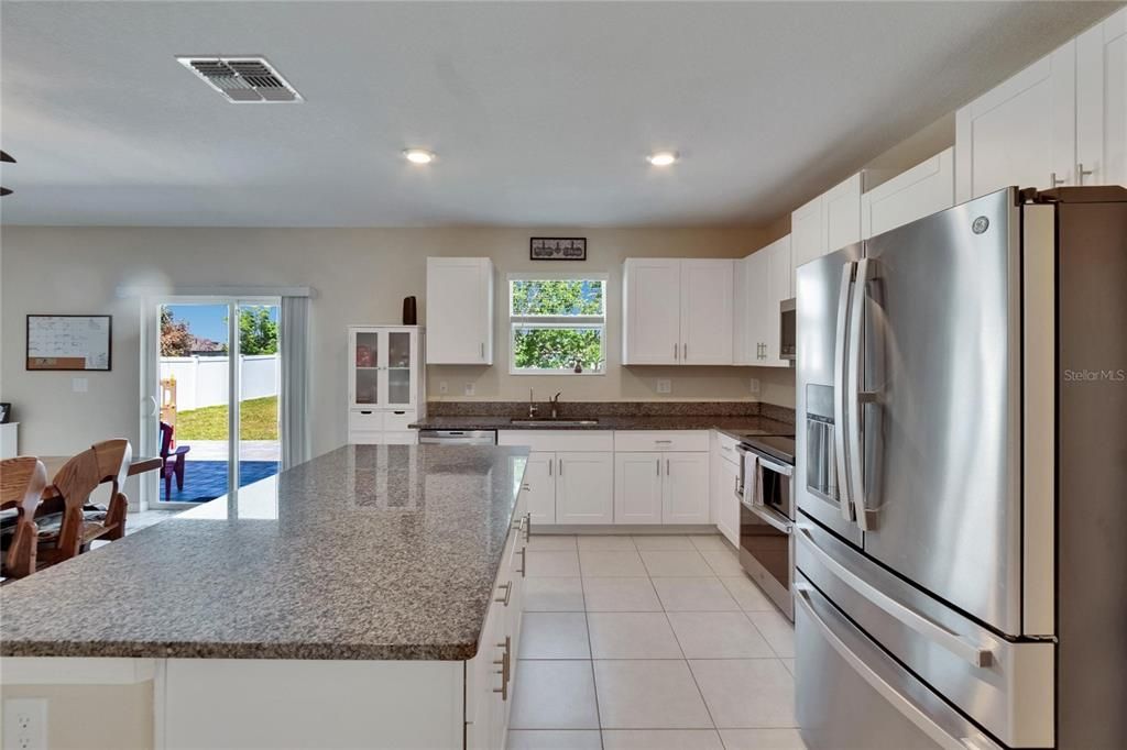 For Sale: $449,900 (4 beds, 2 baths, 2635 Square Feet)