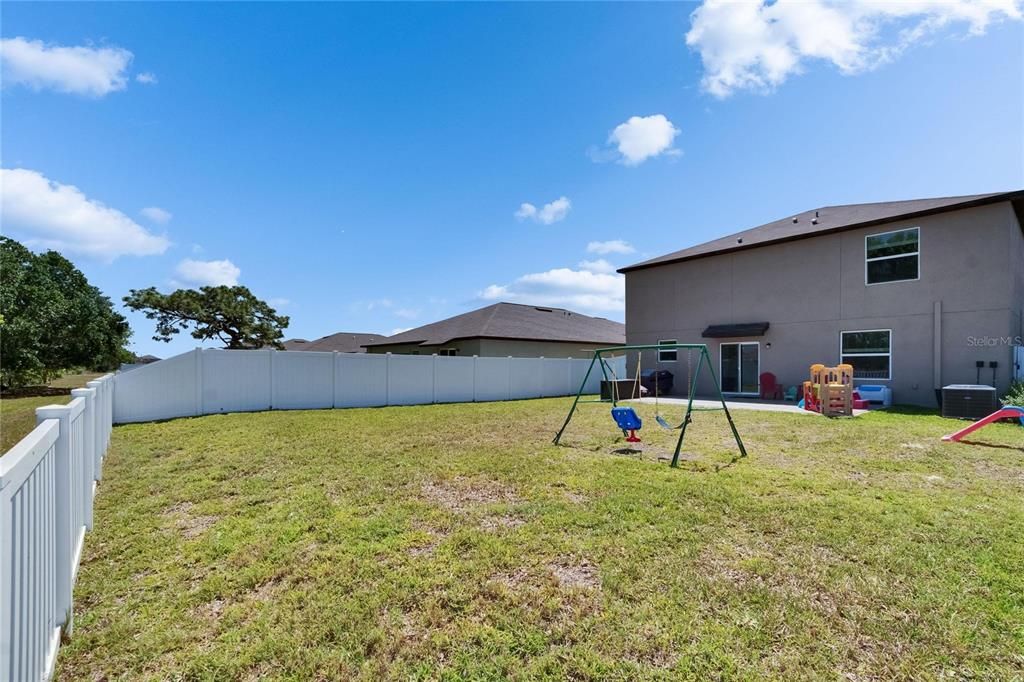 For Sale: $449,900 (4 beds, 2 baths, 2635 Square Feet)