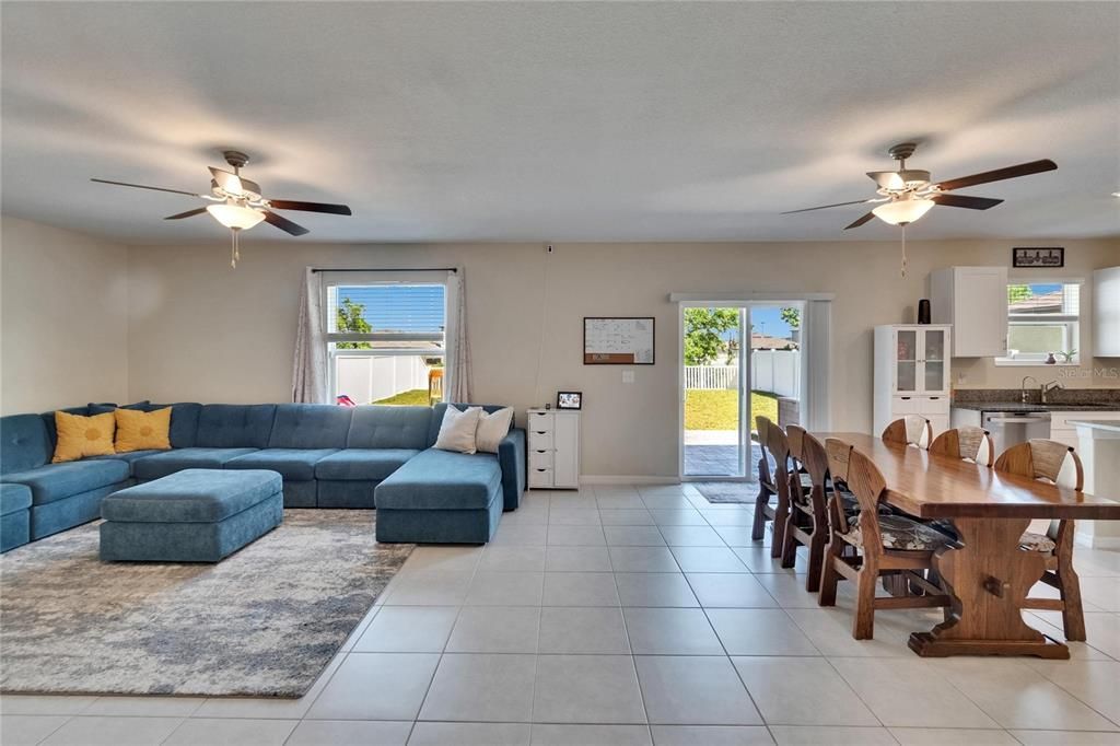 For Sale: $449,900 (4 beds, 2 baths, 2635 Square Feet)