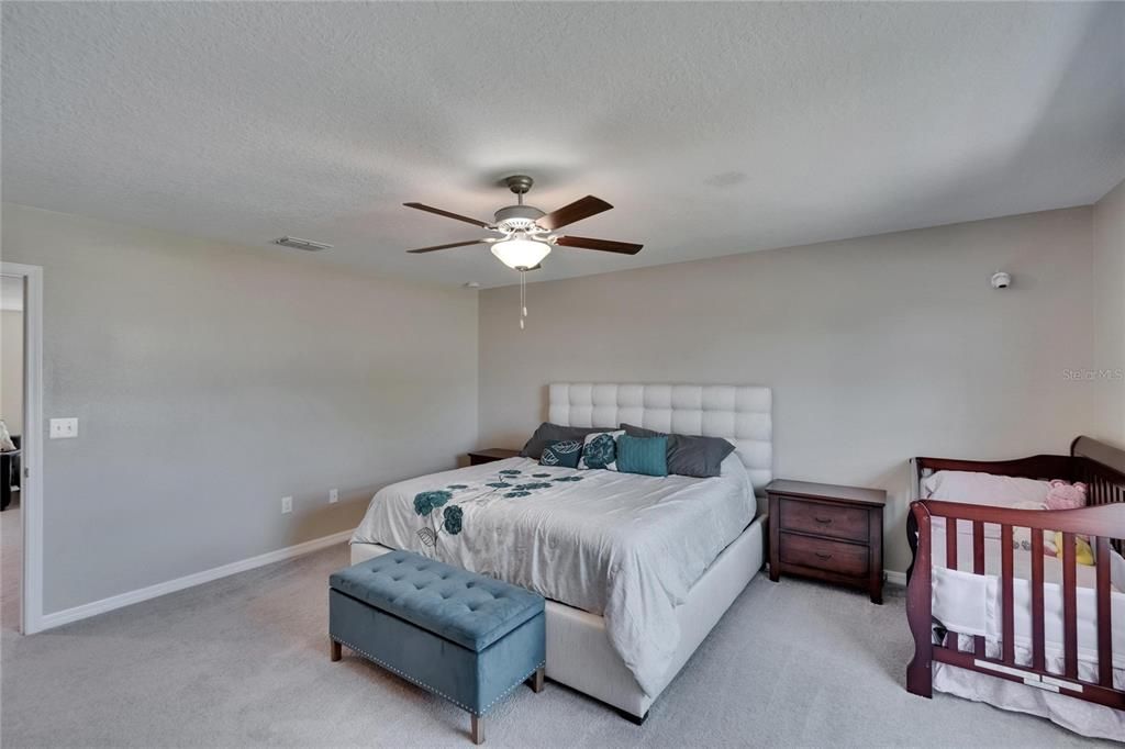 For Sale: $449,900 (4 beds, 2 baths, 2635 Square Feet)