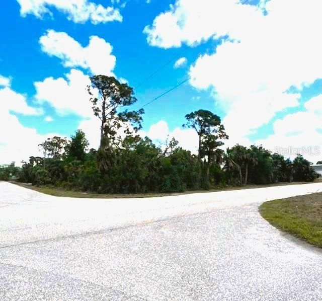 На продажу: $31,500 (0.48 acres)