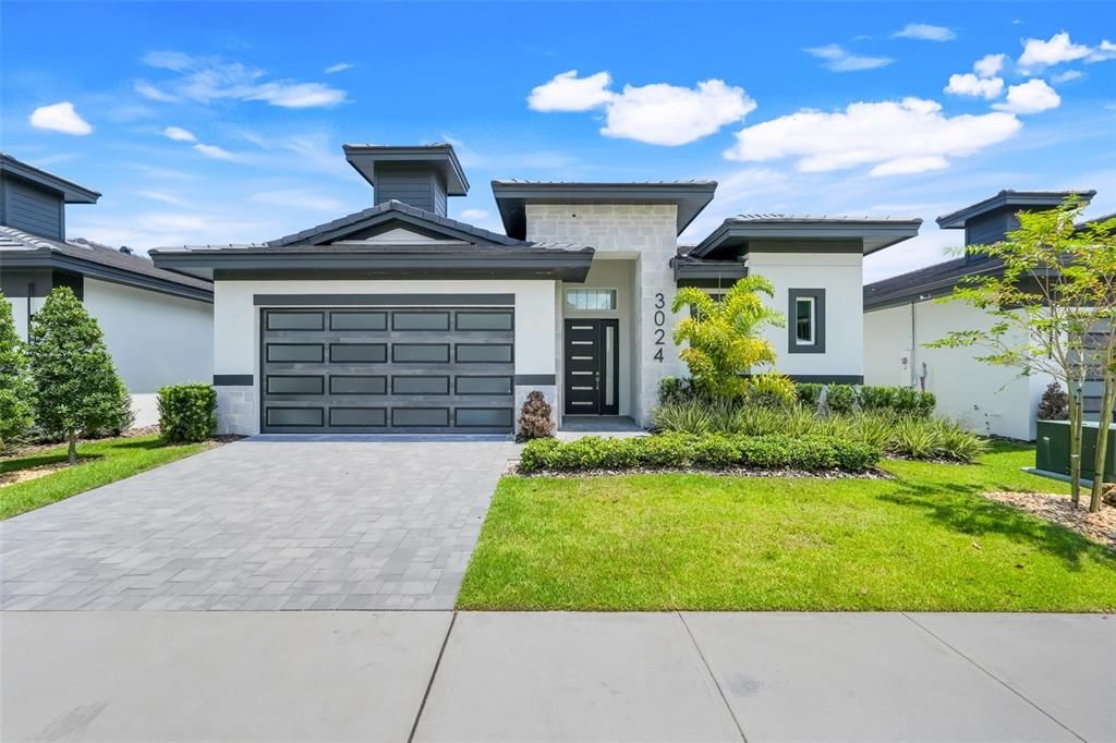 待售: $900,000 (4 贝兹, 3 浴室, 2700 平方英尺)