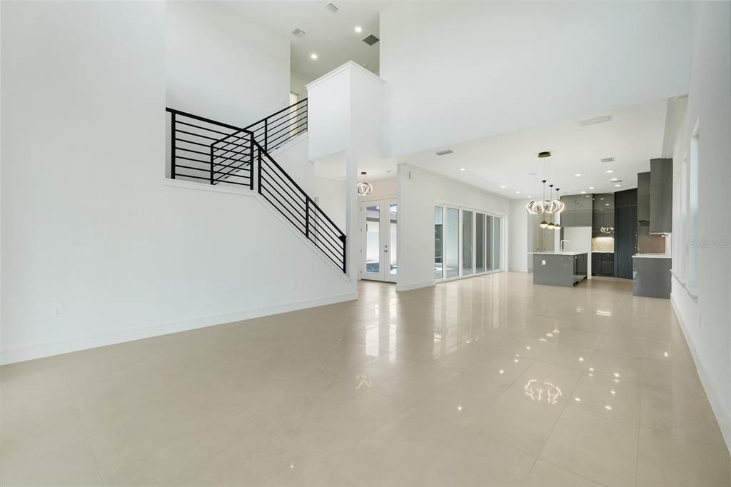 待售: $900,000 (4 贝兹, 3 浴室, 2700 平方英尺)