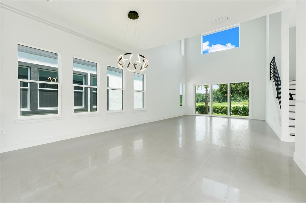 待售: $900,000 (4 贝兹, 3 浴室, 2700 平方英尺)