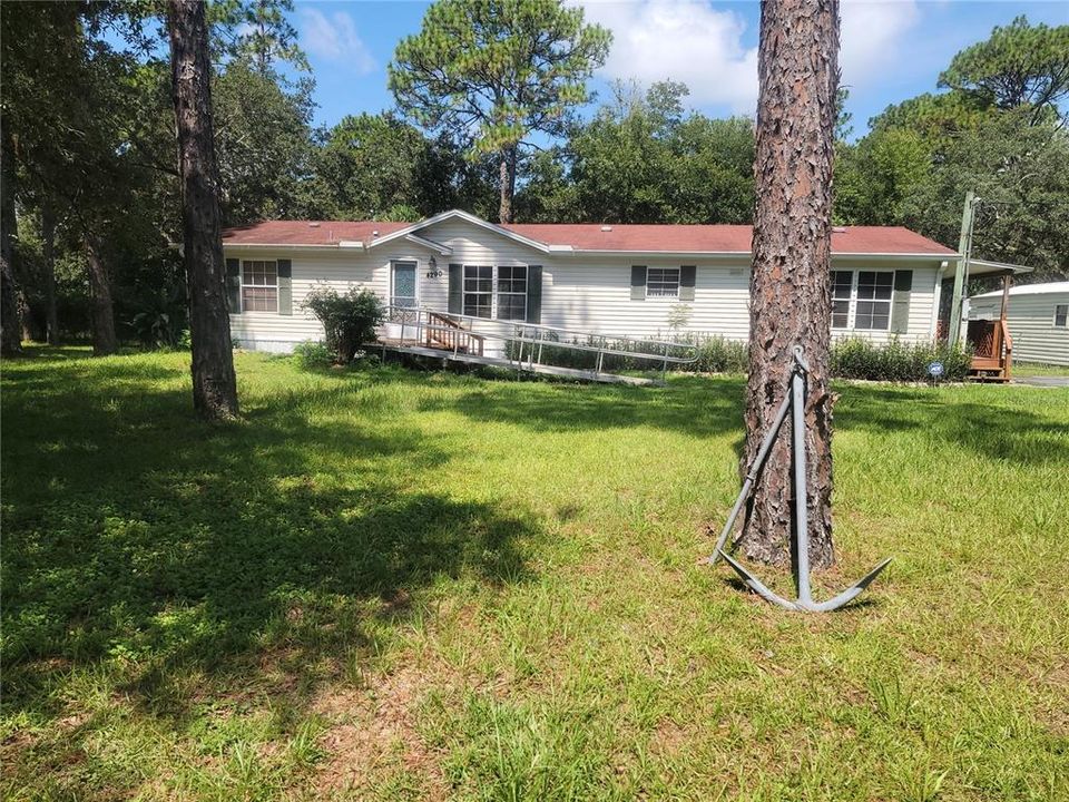 Recently Rented: $1,700 (3 beds, 2 baths, 1620 Square Feet)