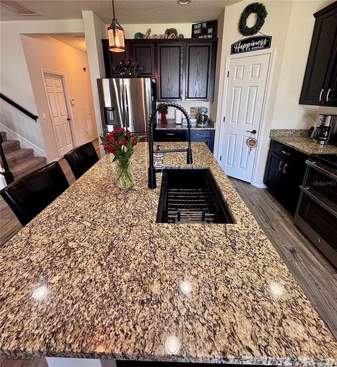 For Sale: $469,995 (4 beds, 3 baths, 2598 Square Feet)