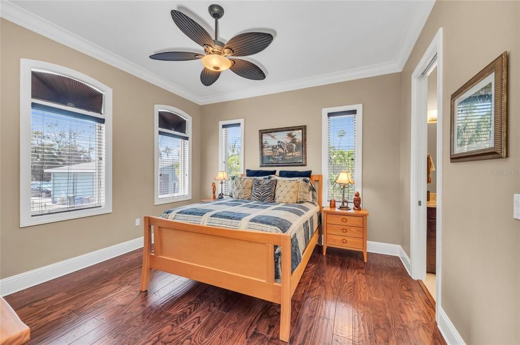 For Sale: $3,899,500 (4 beds, 4 baths, 3582 Square Feet)