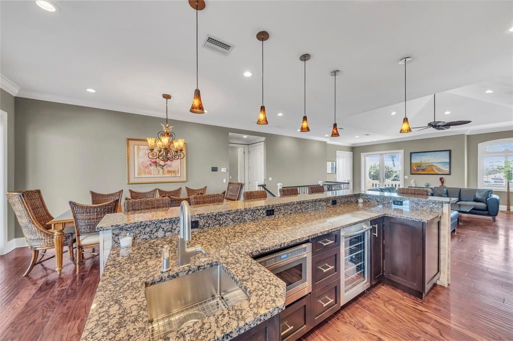 For Sale: $3,899,500 (4 beds, 4 baths, 3582 Square Feet)