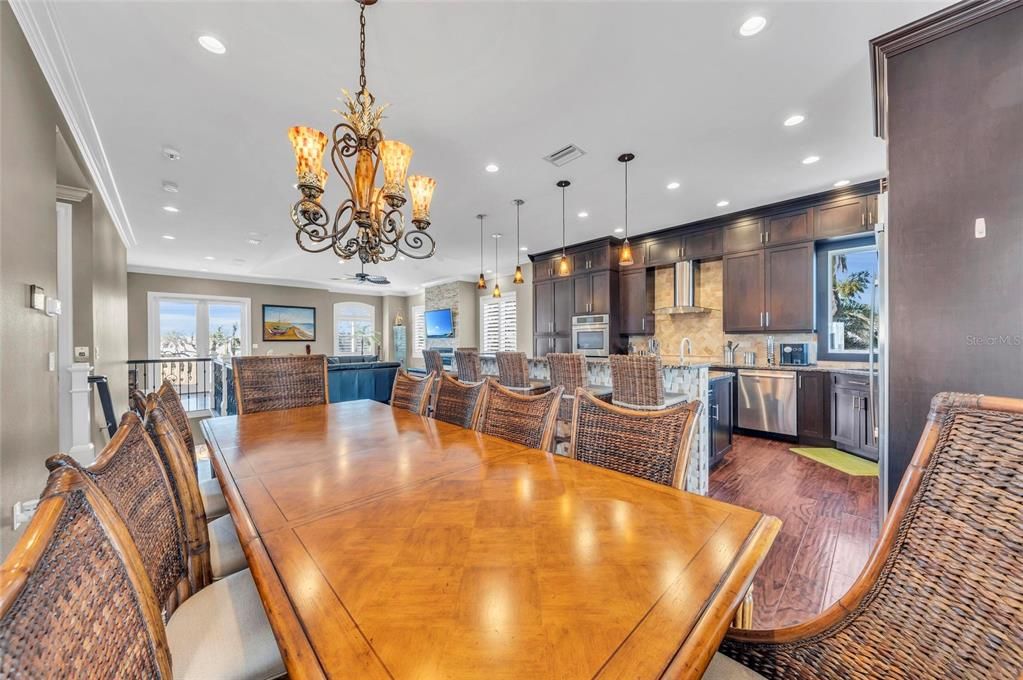 For Sale: $3,899,500 (4 beds, 4 baths, 3582 Square Feet)