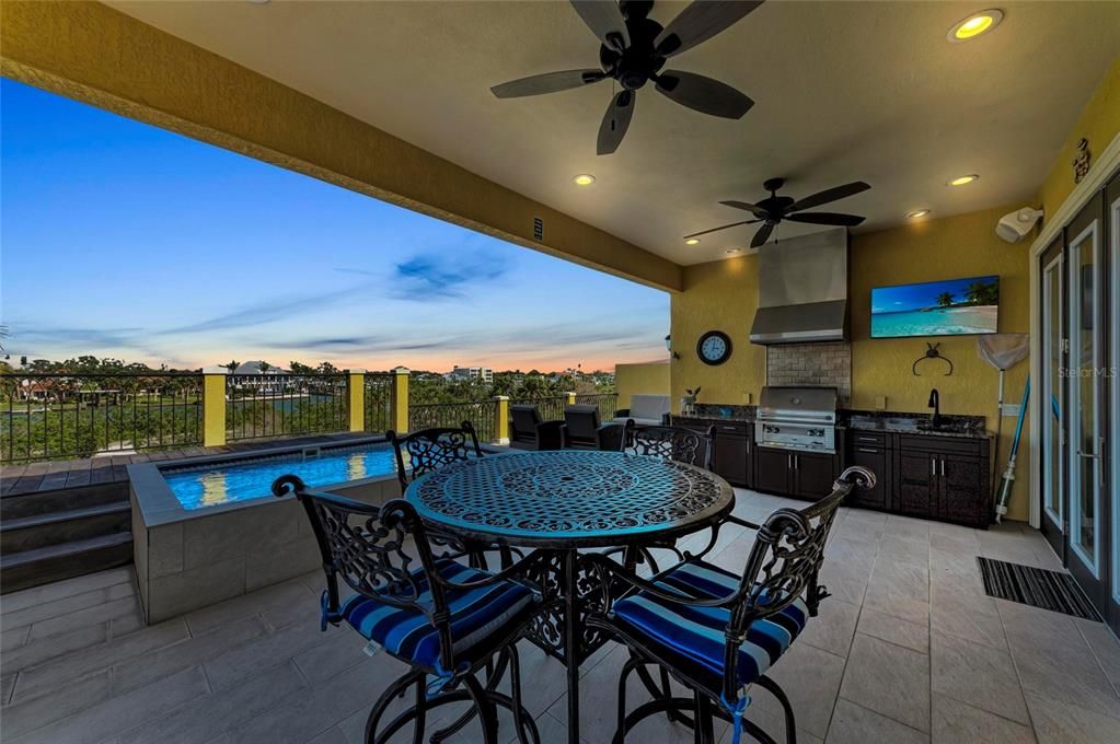 For Sale: $3,899,500 (4 beds, 4 baths, 3582 Square Feet)