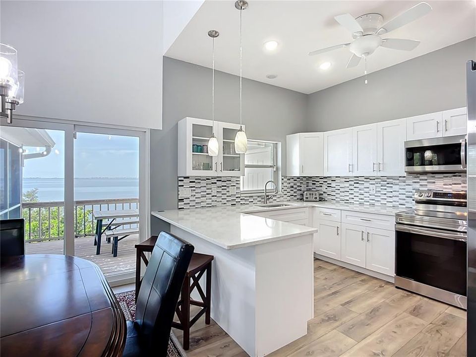 For Sale: $4,300,000 (6 beds, 0 baths, 1916 Square Feet)