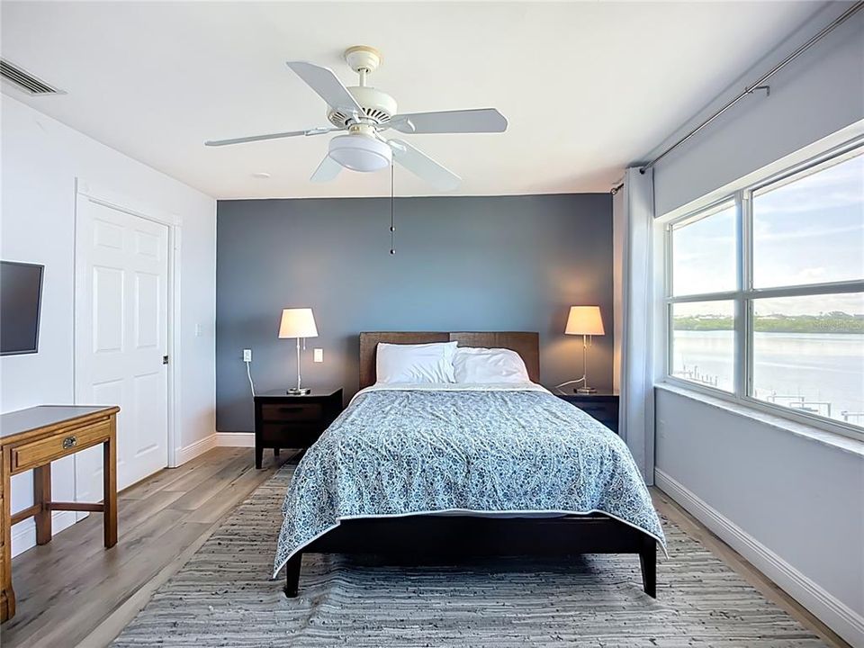 For Sale: $4,300,000 (6 beds, 0 baths, 1916 Square Feet)