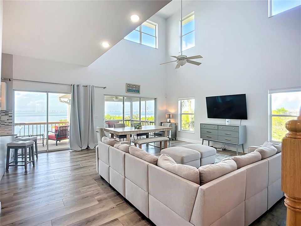 For Sale: $4,300,000 (6 beds, 0 baths, 1916 Square Feet)