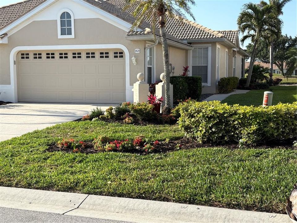 Recently Sold: $400,000 (2 beds, 2 baths, 1496 Square Feet)