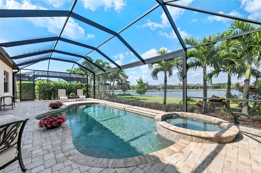 Под контрактом: $855,000 (4 спален, 2 ванн, 2245 Квадратных фут)