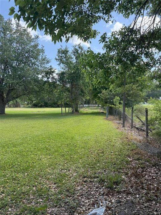 合同活跃: $210,000 (1.04 acres)