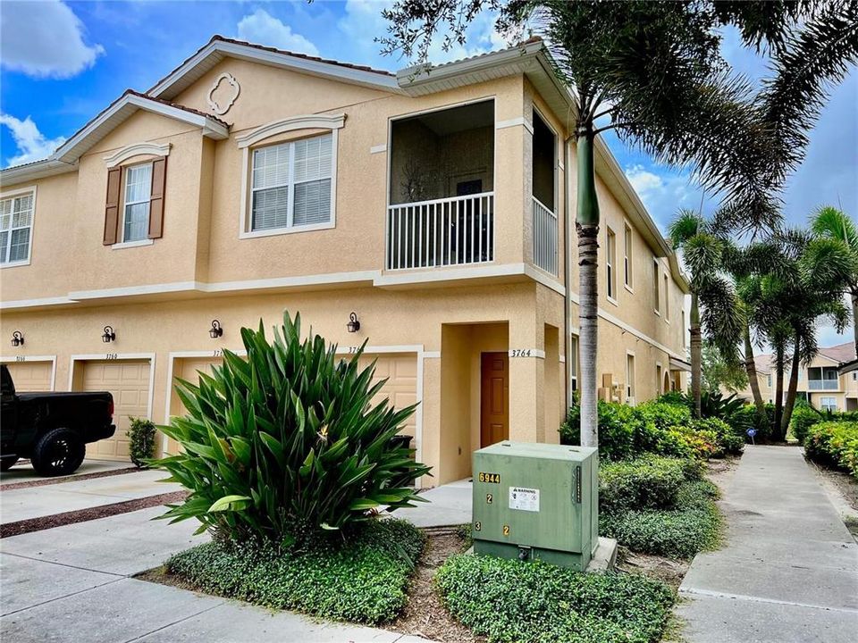 Recientemente alquilado: $2,100 (3 camas, 2 baños, 1210 Pies cuadrados)