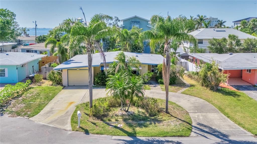 Recently Sold: $310,000 (4 beds, 2 baths, 1788 Square Feet)